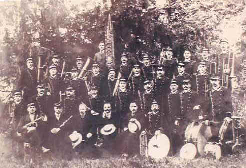 1921